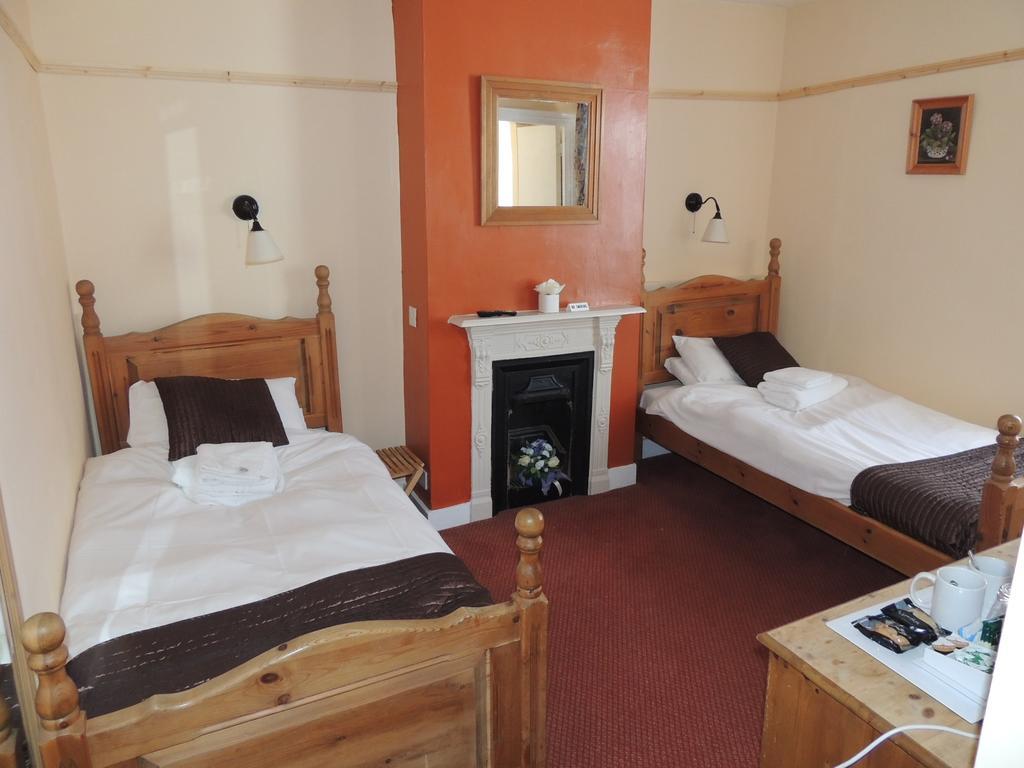 Railway Hotel Faversham Kamer foto