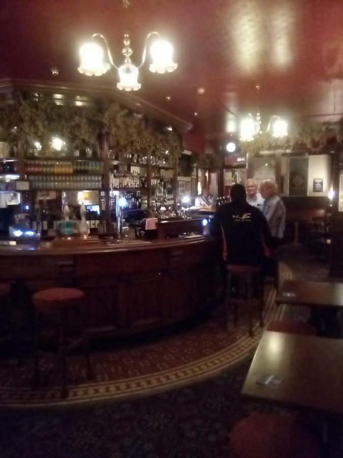 Railway Hotel Faversham Buitenkant foto